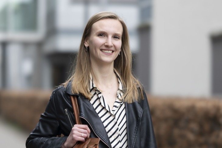 Chemical Science & Engineering graduate Julia from the University of Twente smiles into the camera.